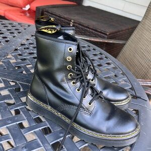 Doc martens boots size 9 feel like 9.5